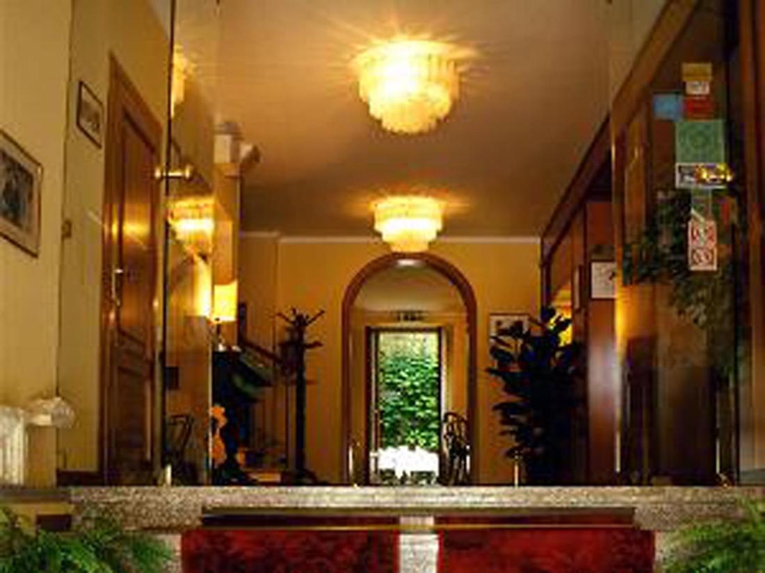 אורבינו Hotel Bonconte מראה חיצוני תמונה