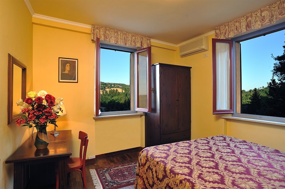אורבינו Hotel Bonconte מראה חיצוני תמונה